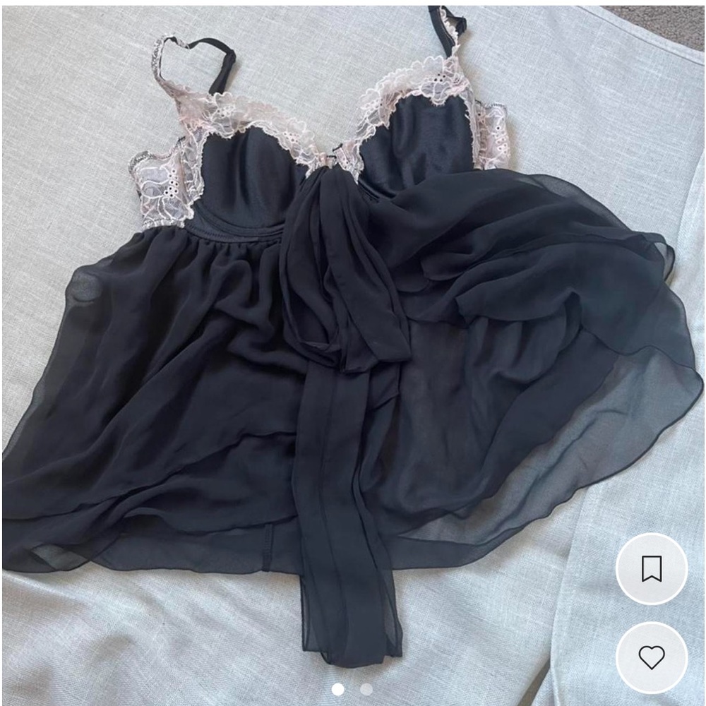 Vintage Victoria secret baby doll shirt 34C